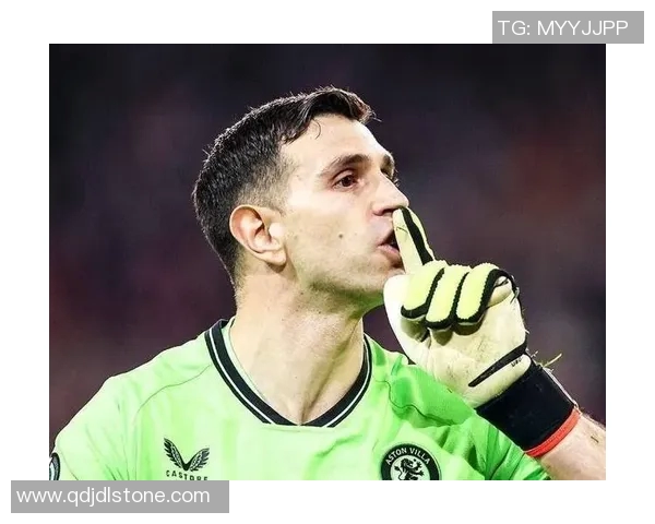 足球明星表情包全集分享让你轻松表达情感与激情的完美选择